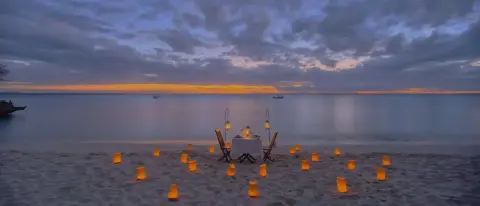 Azura Benguerra romantic dinner on the beach
